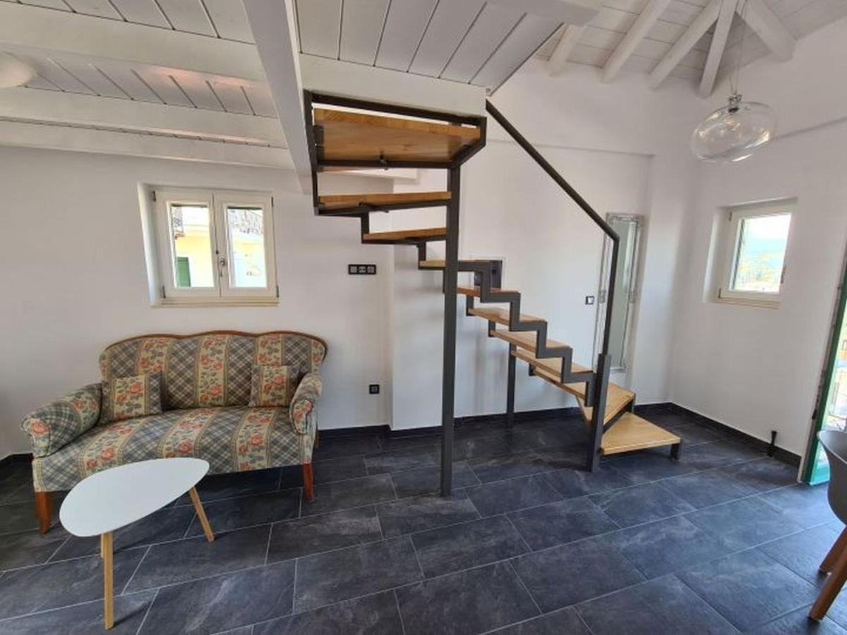 شقة Gythio Townhouse المظهر الخارجي الصورة